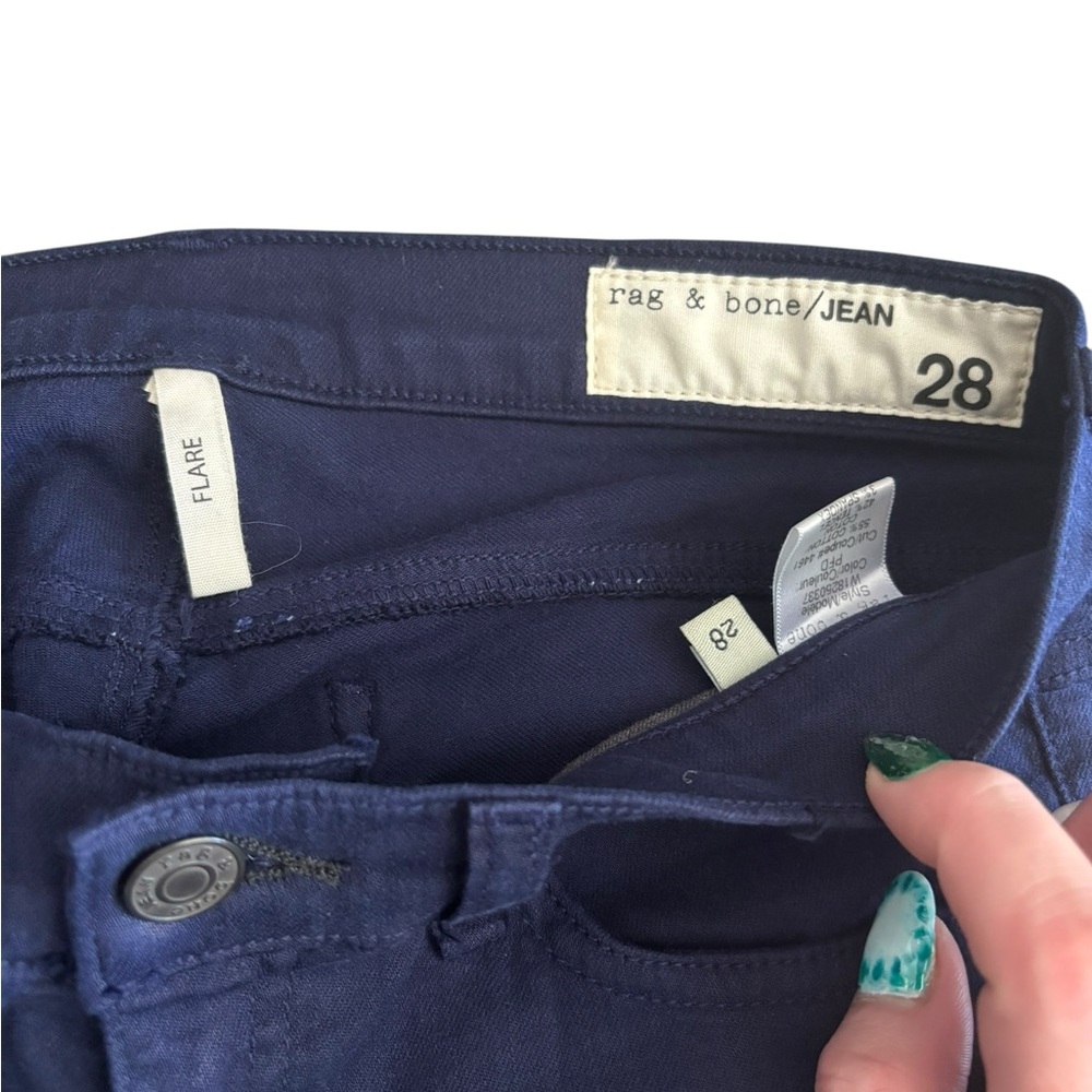 RAG & BONE FLARE DARK WASH INDIGO JEANS SIZE 28 - Picture 8 of 9